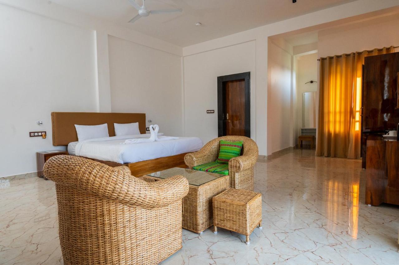 The Kaziranga Address Hotel Luaran gambar