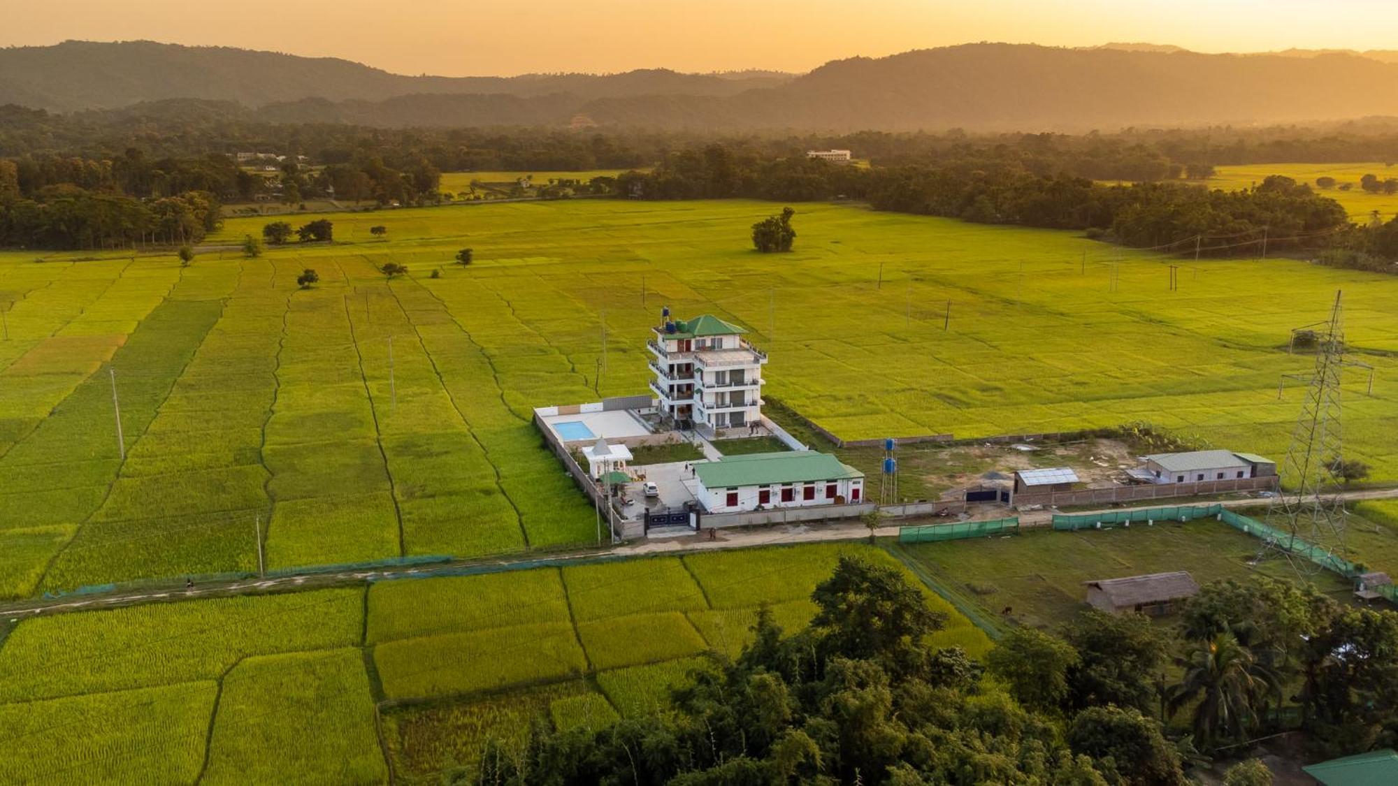 The Kaziranga Address Hotel Luaran gambar