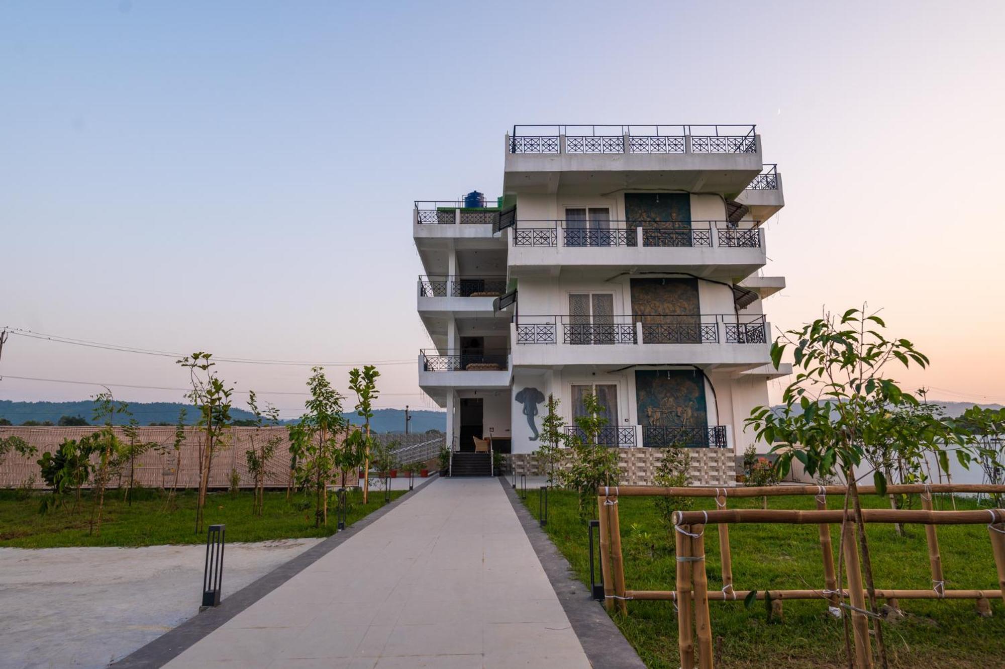 The Kaziranga Address Hotel Luaran gambar